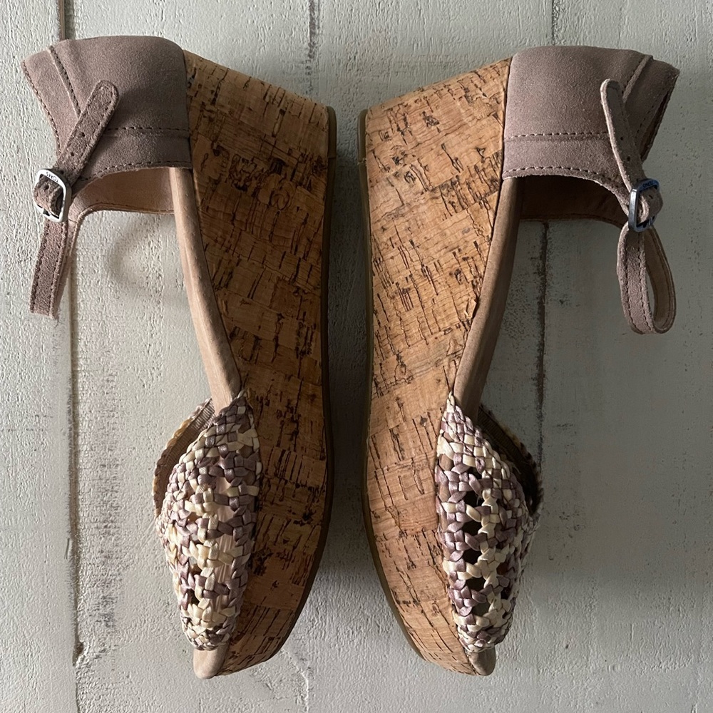 Toms Platform Wedge - Picture 10 of 11